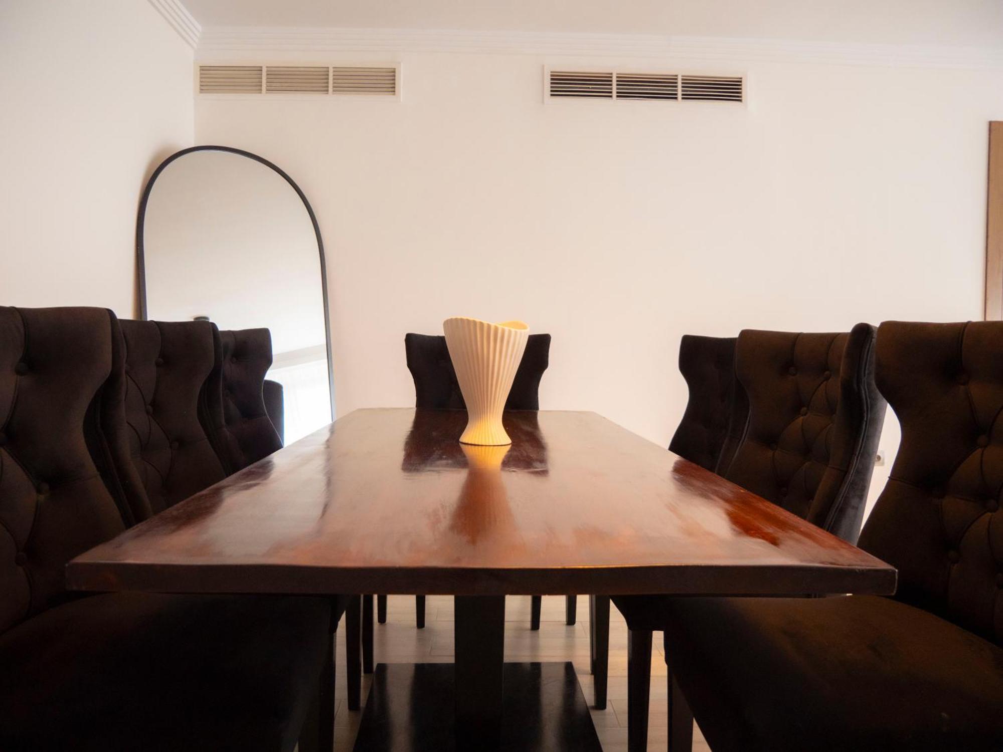Apartment Standing Mobilart *